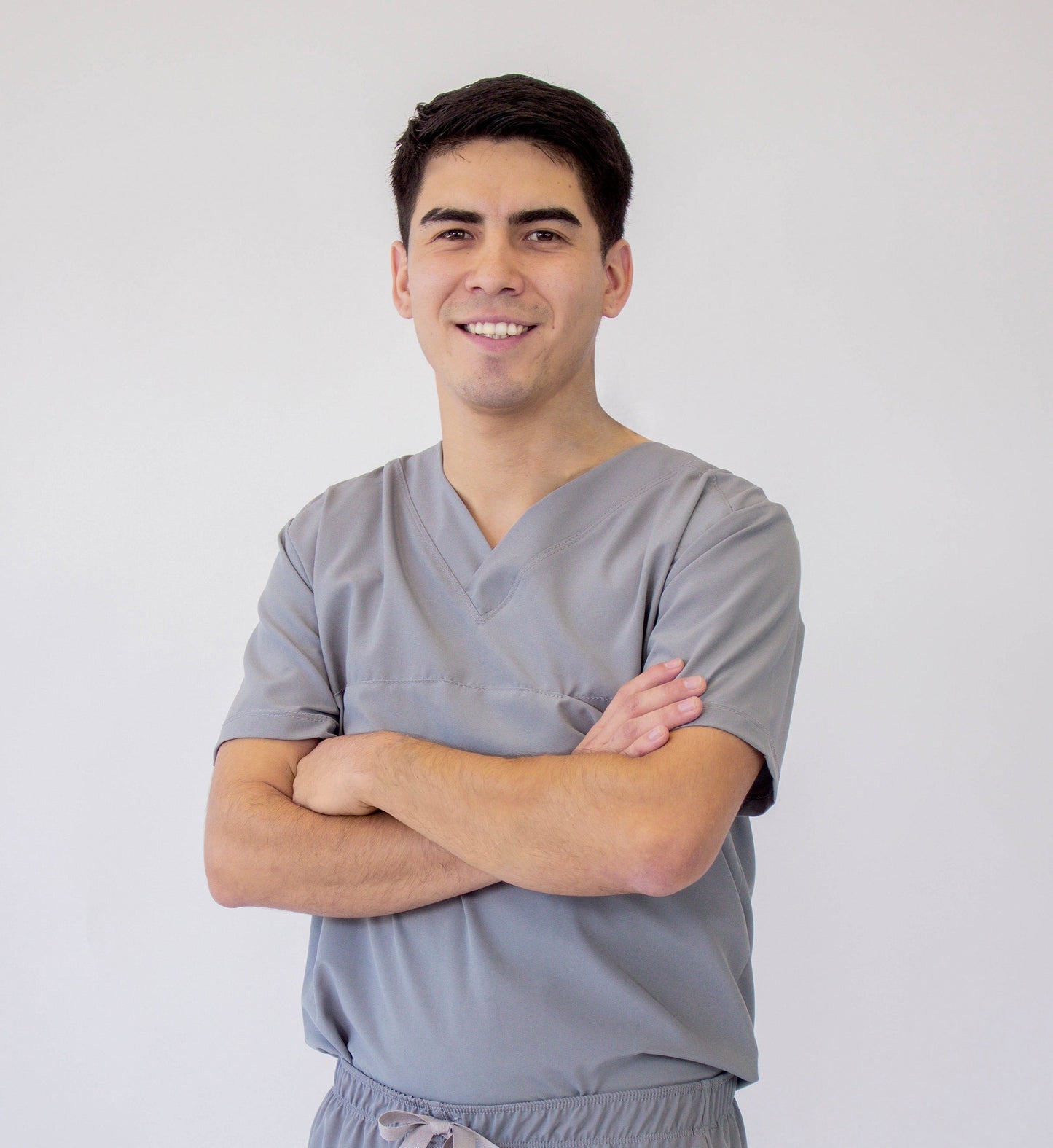 Filipina Freedom Gris Medio